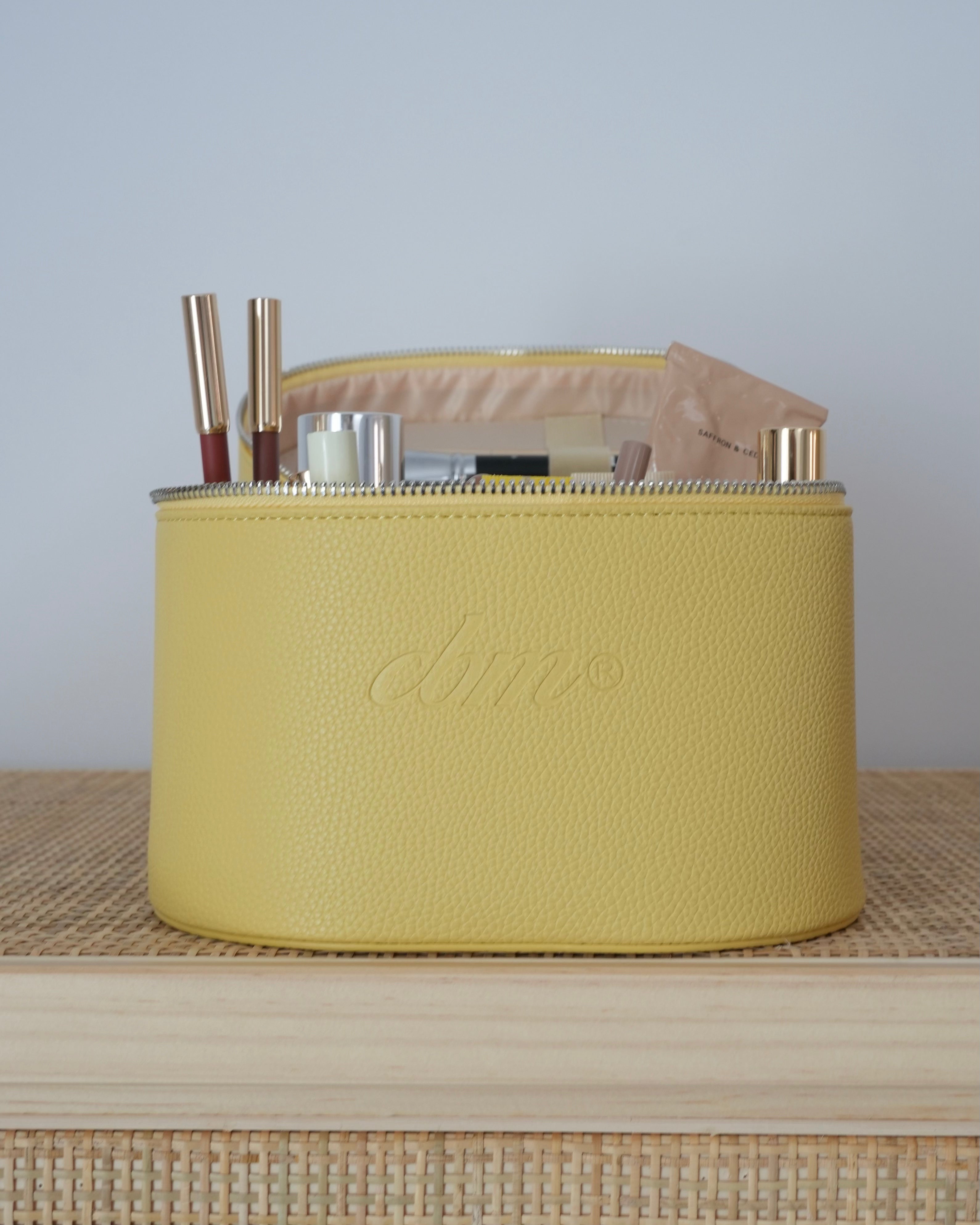 Vanity Case - Banana Cream