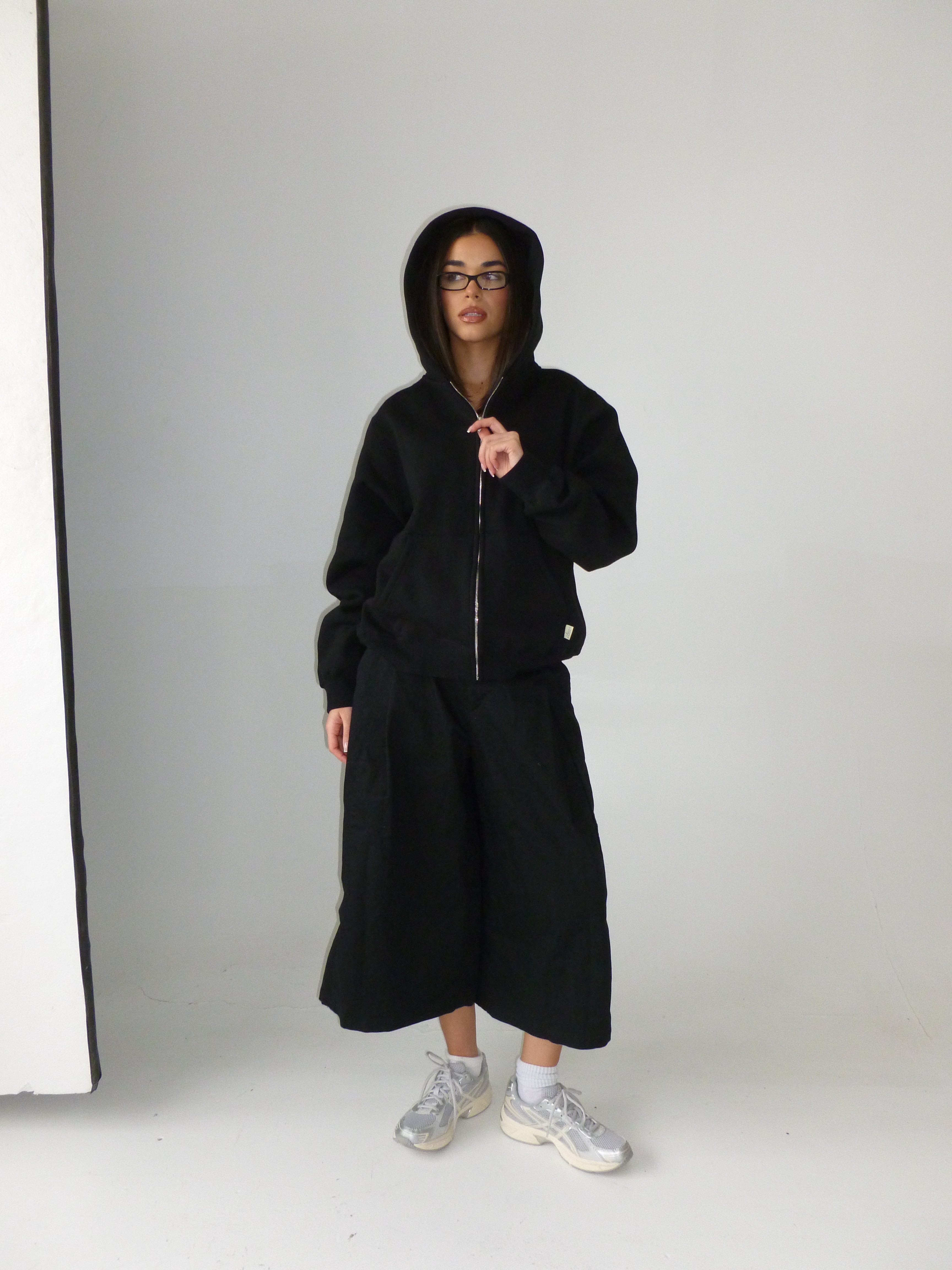 Heavyweight Zip Up - Black